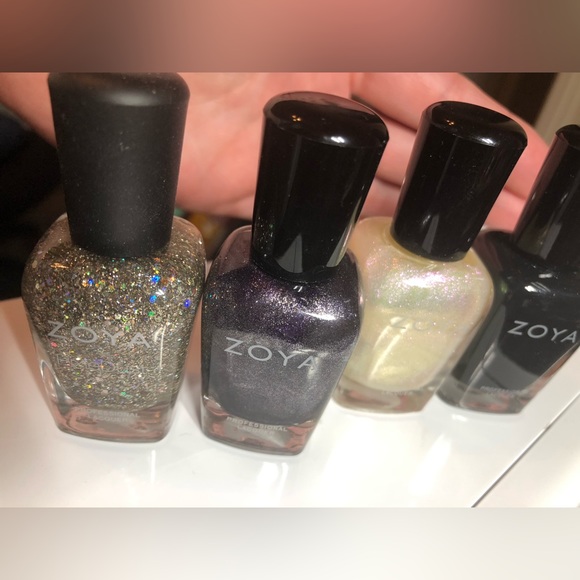 4 zoya Cosmo, Troy, Leia and Willa - Picture 4 of 6